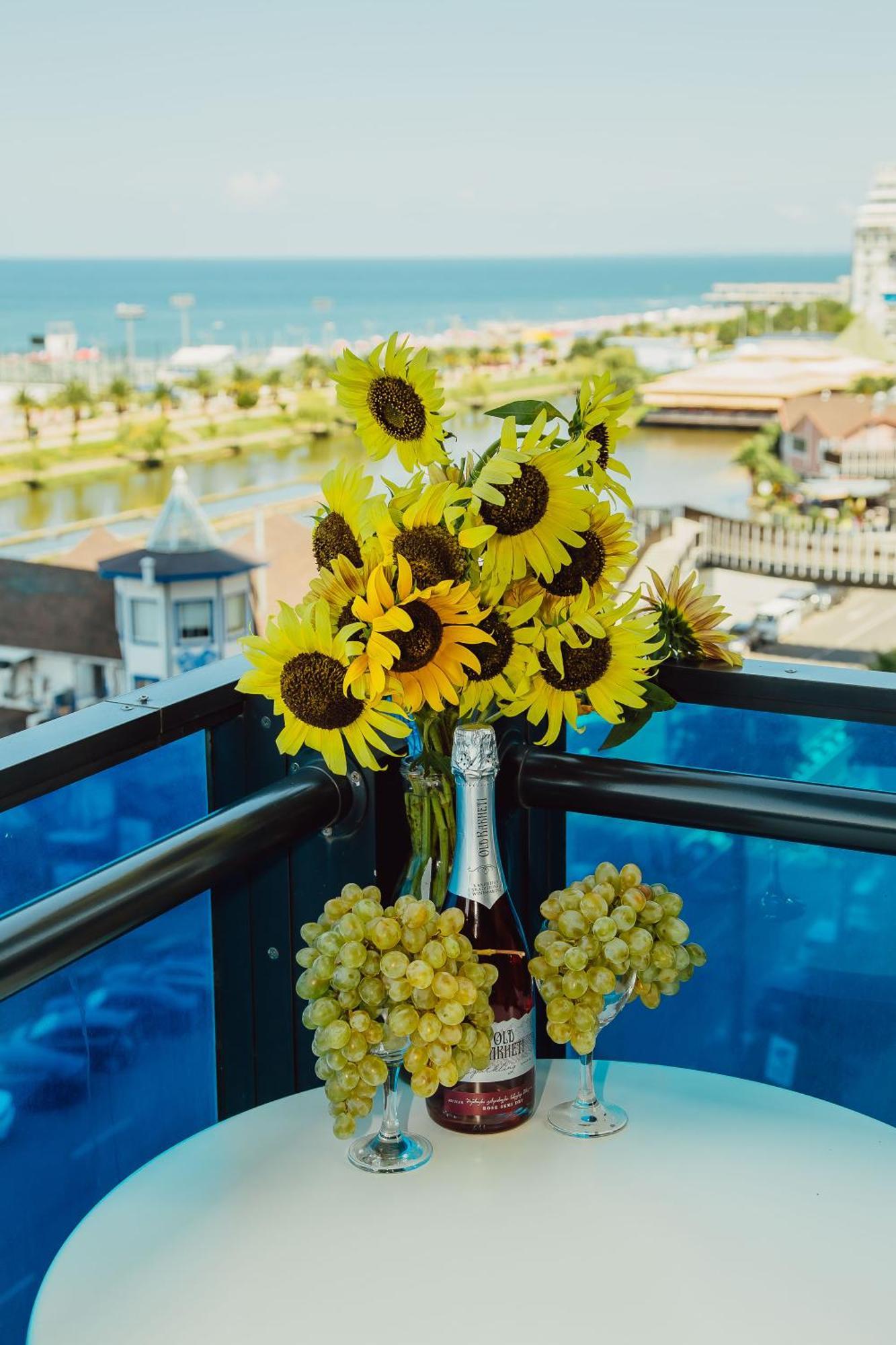 Sea ​​View In Orbi City Batumi Exterior foto